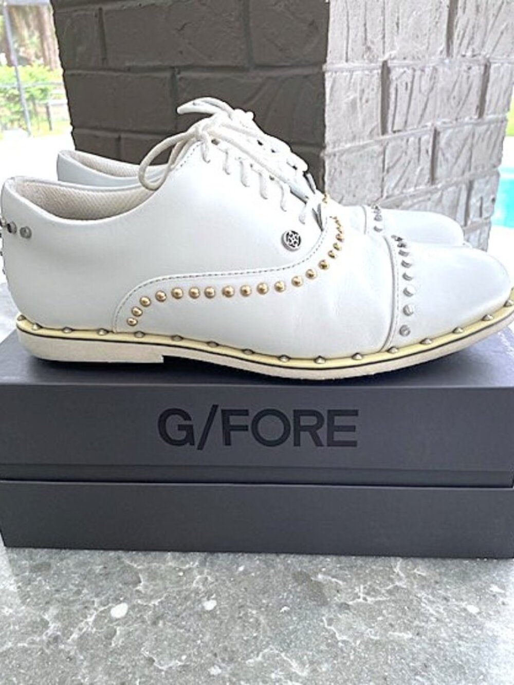 G/FORE Women's Stud Gallivanter Golf Shoe Size 8 with box White
